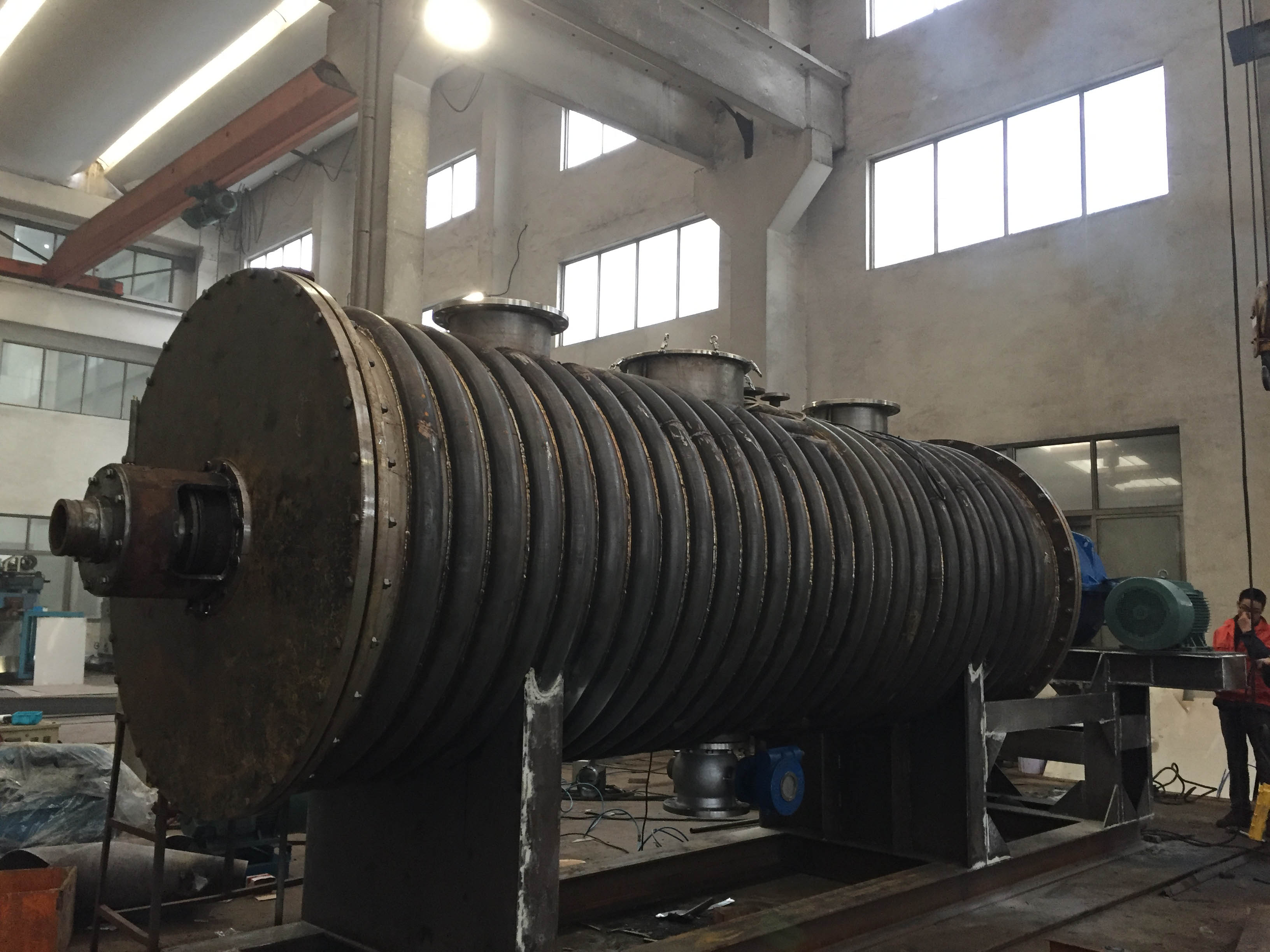 国际香料香精有限公司-污泥专用真空耙式干燥机