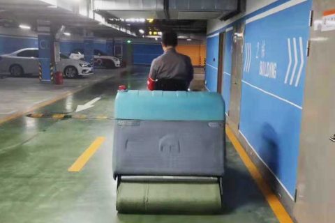 挑选洗地车的四个重要因素