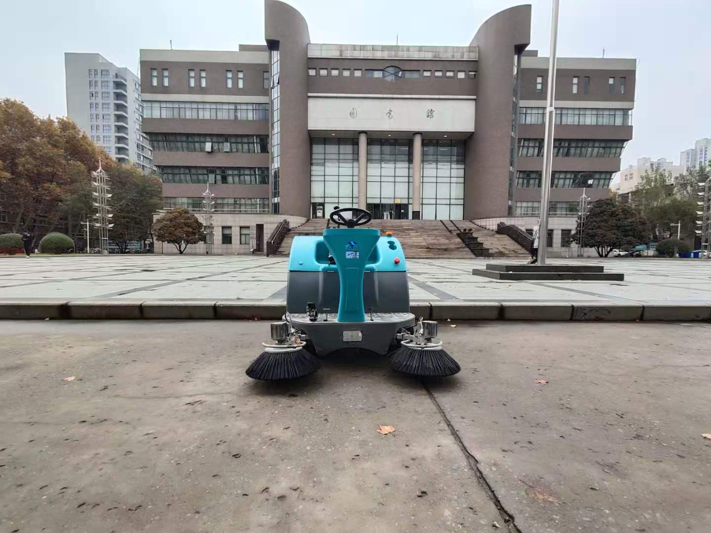 校园园区清洁痛点凸显，清辰雨让洁净守护更轻松