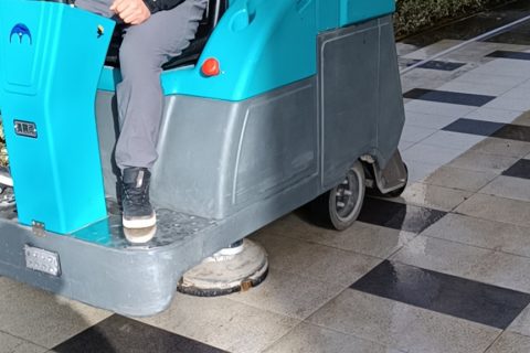 大理石地面适合用洗地机吗?洗地机主要在哪些地方使用呢?