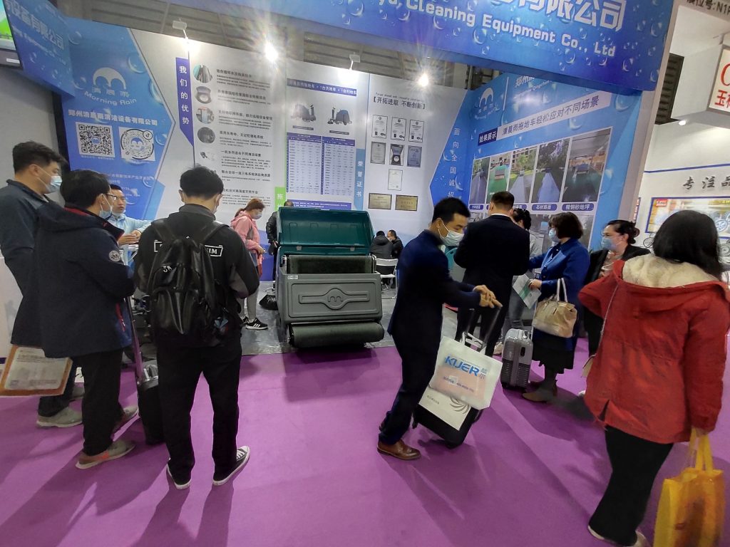 展会回顾|记录清晨雨拖地车上海展会的四天