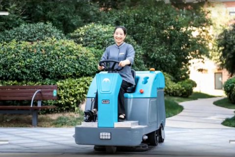 永威物业大半数小区都在用的清晨雨拖地车，90%清除污垢，颜值高，超显档次，一车多用，物业必备！