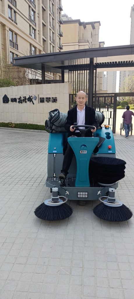 如何正确的选择清洁设备？绿地花语城的案例也许会告诉您答案。