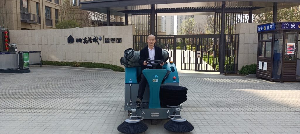 如何正确的选择清洁设备？绿地花语城的案例也许会告诉您答案。