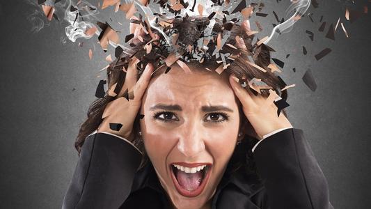 拜托别再用水冲、拖把清洁地面了!看绿地四季印象用的什么,你不想试试?