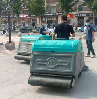 清晨雨：租赁电动扫地车和购买驾驶式扫地机那个更合适？