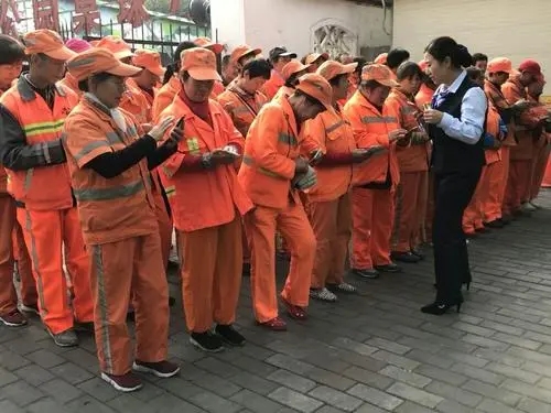 清晨雨:为什么电动扫地车可以为清洁服务解决行业痛点