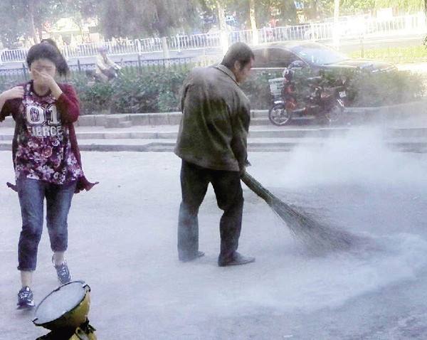 想买扫地车?这个扫拖一体机,简直是保洁人的福音