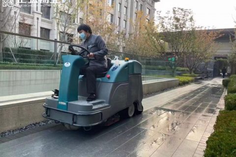 驾驶式洗地机测评：重新定义清洁效率与质量