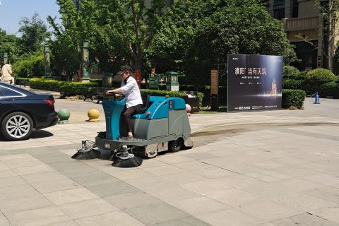 深度解析：扫地车的性能与特点