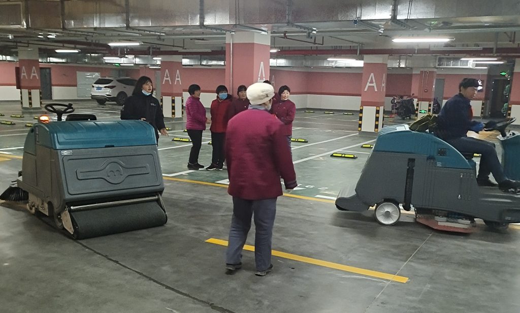 扫地车:环保清洁的理想选择