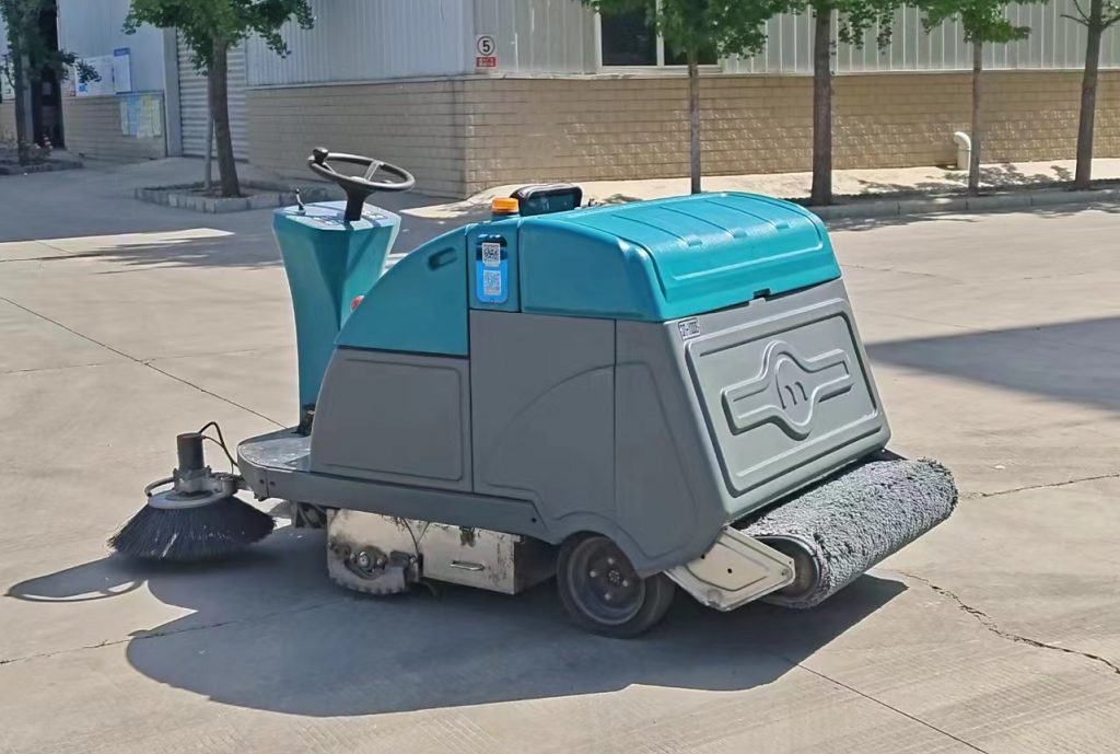 高效清洁新篇章:扫拖一体机VS扫地车、洗地车