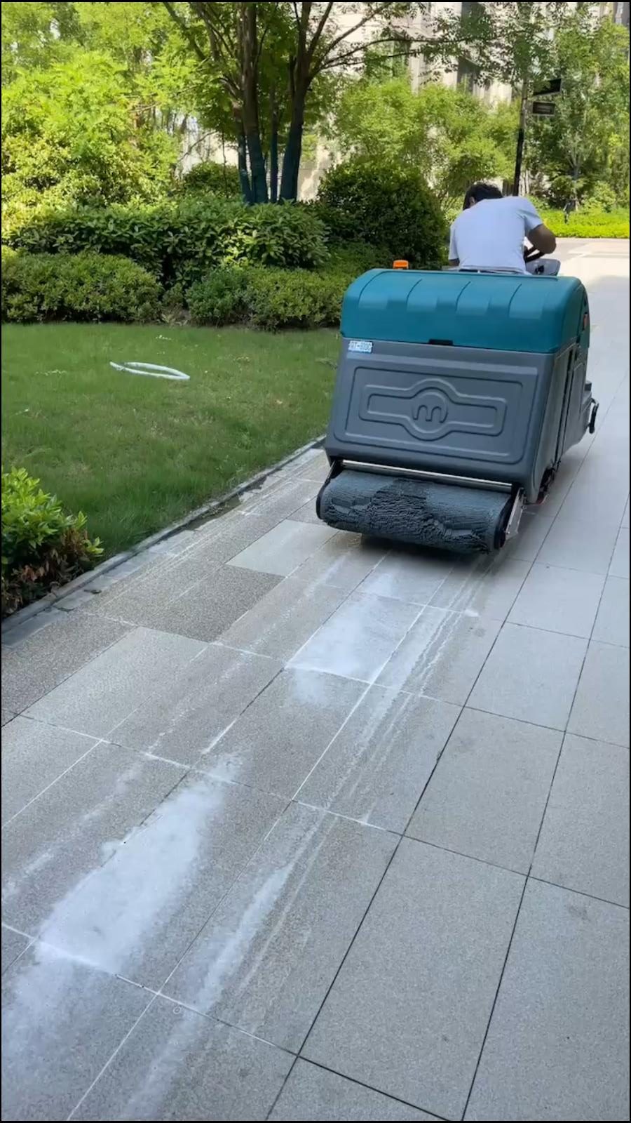 清晨雨拖地车：让“清洁烦恼”拜拜，物业投诉率直线下降80%的秘诀！