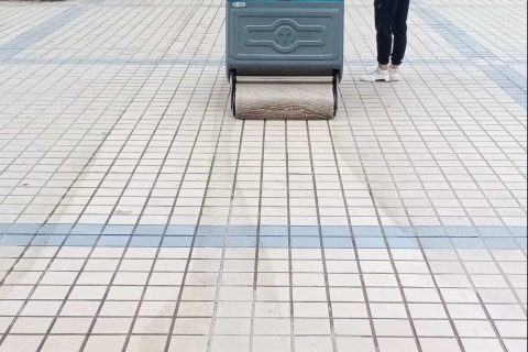 “全自动洗地车，真有那么神奇吗？”——揭秘现代清洁黑科技
