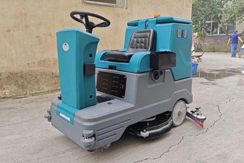 物业清洁“电量自由”：铅酸锂电双配置，洗地车如何实现“丰俭由人”？