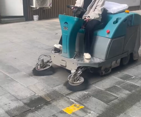 二手电动扫地车有使用价值吗?