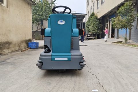 驾驶式洗地车双刷盘430mm双盘+1200mm吸扒，5000㎡/h高效覆盖