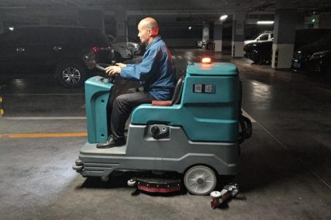 物业清洁“双核驱动”：430mm双刷盘如何让顽固污渍无所遁形？