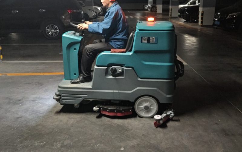 一台洗地机，如何让物业经理“睡个好觉”？