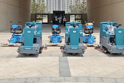 6月大型“真香”事件：人类终于可以坐着把地擦完了！