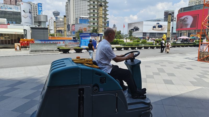 颠覆传统清洁！洗拖一体机：无吸水扒却更高效的秘密