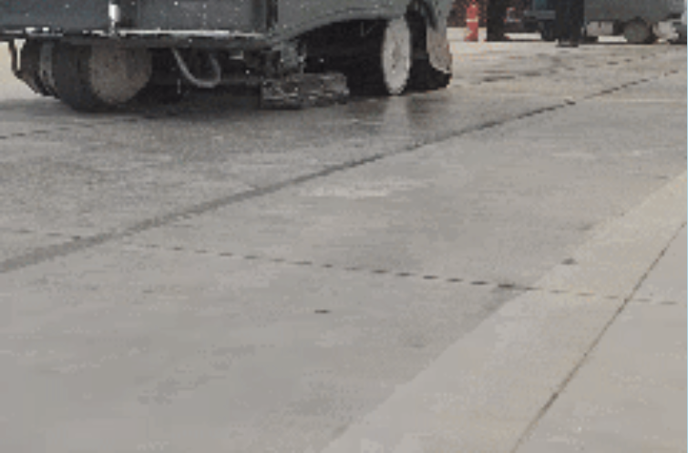 从“人工清扫”到“设备集群”：清晨雨拖地车如何接管中原国际会展中心开荒战？